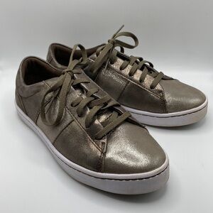 CLARKS PAWLEY RILEE METALLIC LEATHER SNEAKERS IN GRAY WOMEN’S SZ 6